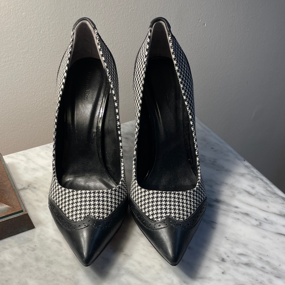 RACHEL Rachel Roy Black and White Houndstooth Heels